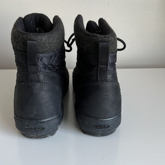 Women’s Keen Winter Boots - Picture 4 of 4